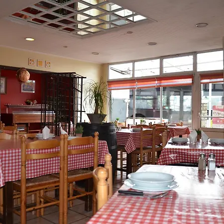Chez Benat Hotel *